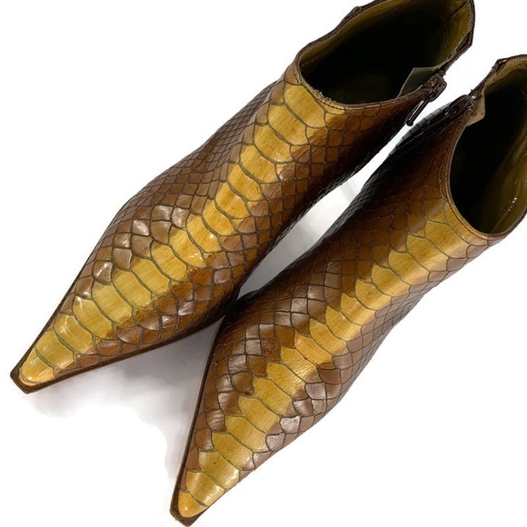 Kenneth Cole Snake Pattern Ankle Boots Size 8.5M - Picture 4 of 12